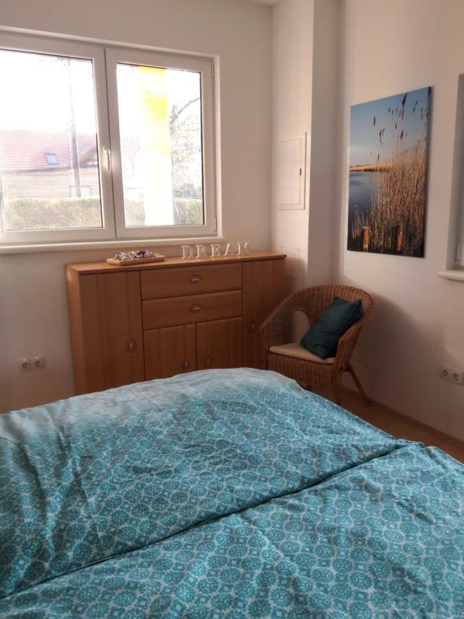 Bungalow At Lake Alte Donau Wenen Buitenkant foto